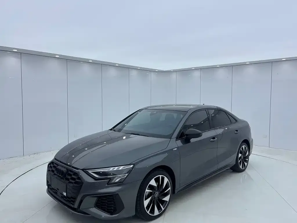 Audi A3 2022 из CN, фото 1