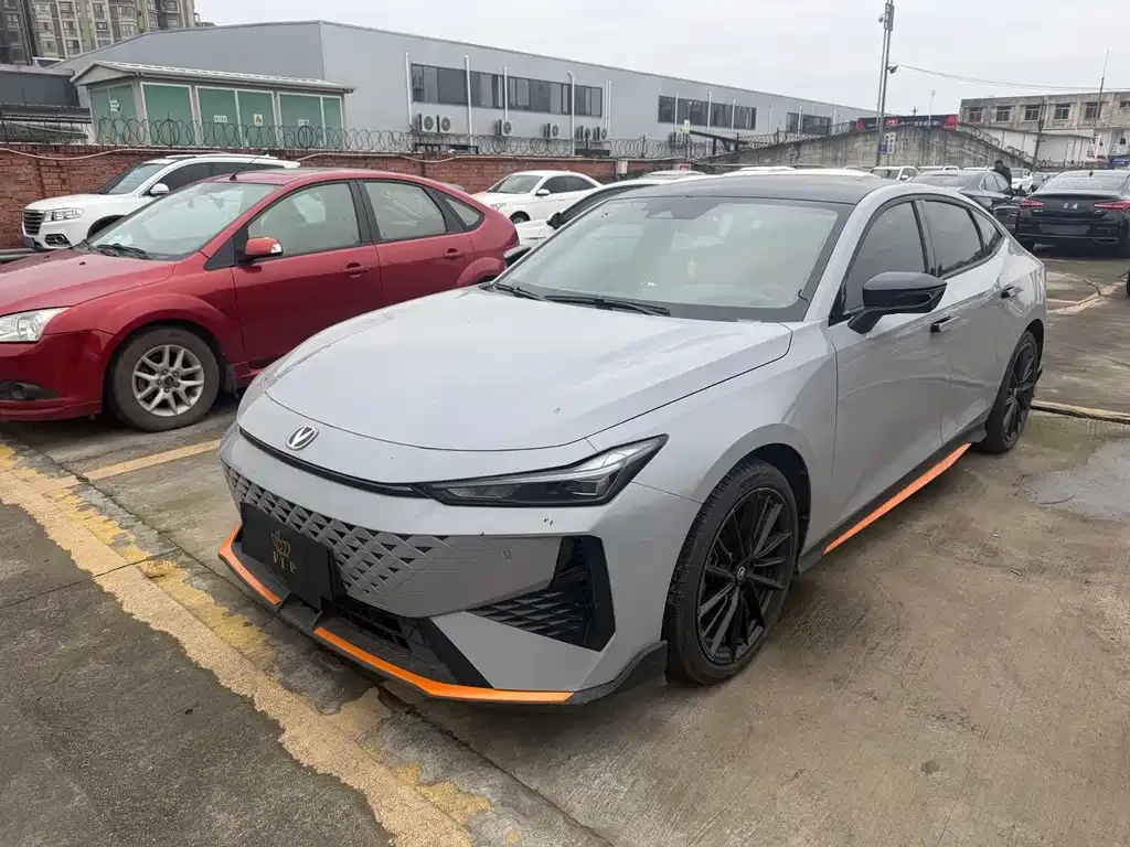 Changan UNI-V 2024 из CN, фото 1