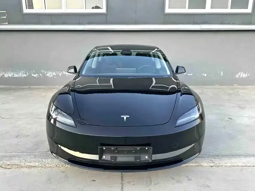 Tesla Model 3 — фото 3