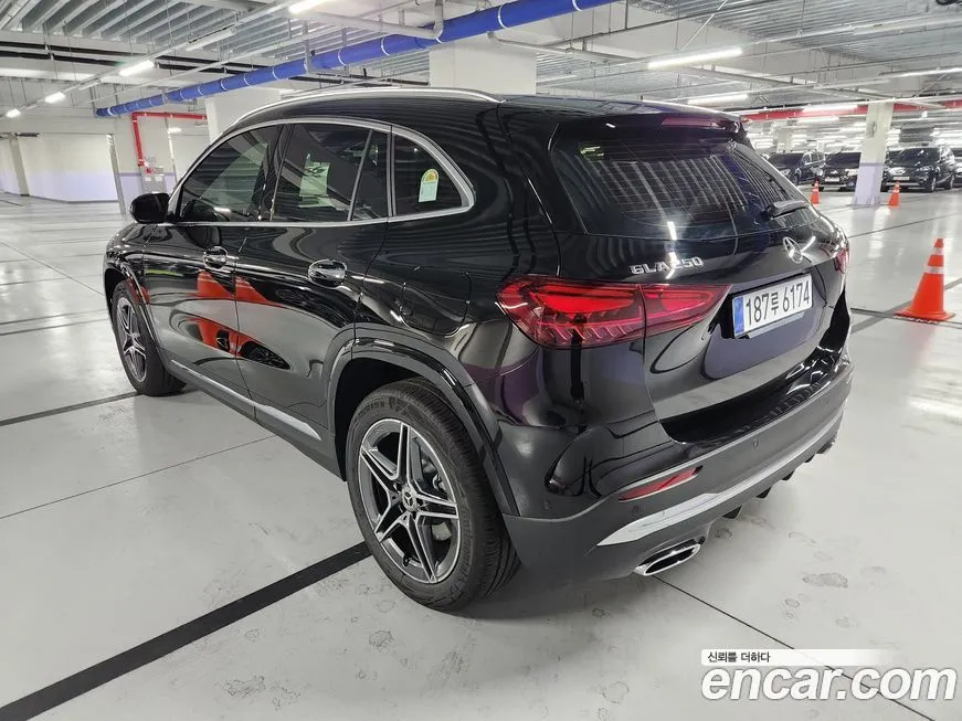 Mercedes-Benz GLA-Class — фото 9