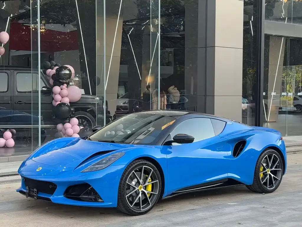 Lotus Emira