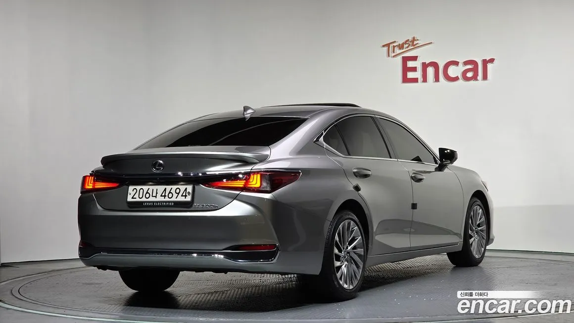 Lexus ES 2025 из KR, фото 8