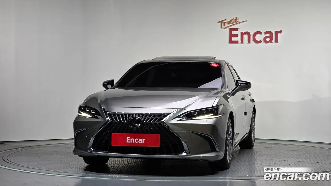 Lexus ES 2025 из KR, фото 2