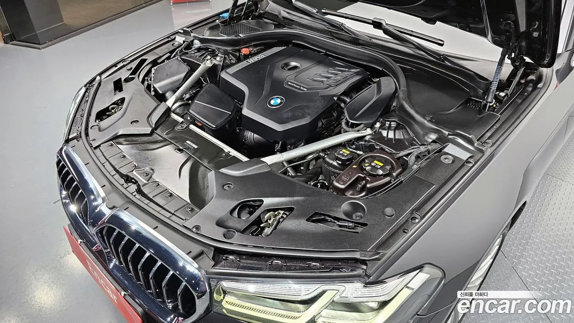 BMW 5-Series 2021 из KR, фото 10