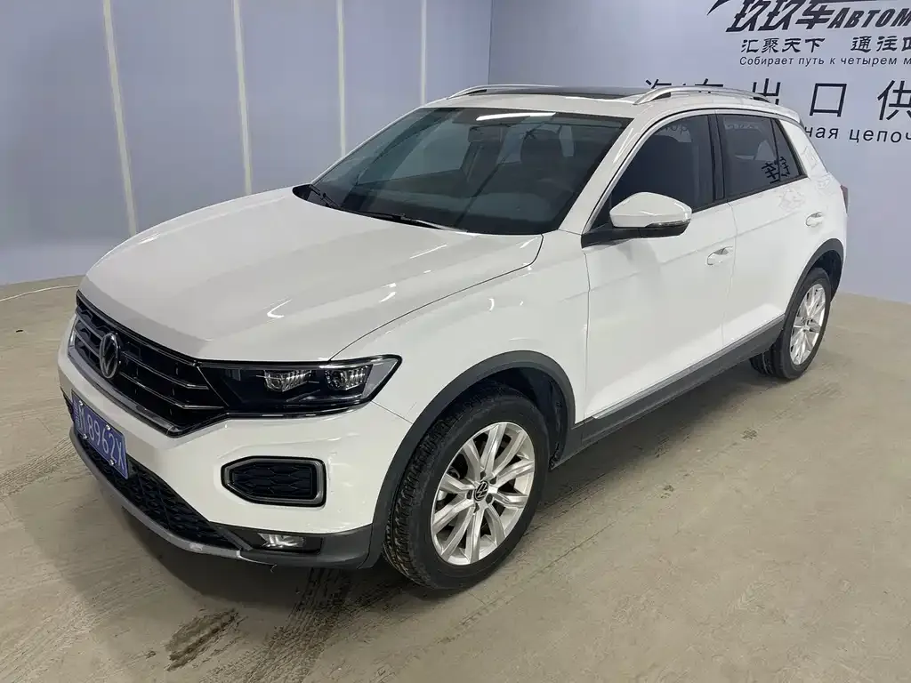 Volkswagen T-Roc — фото 1