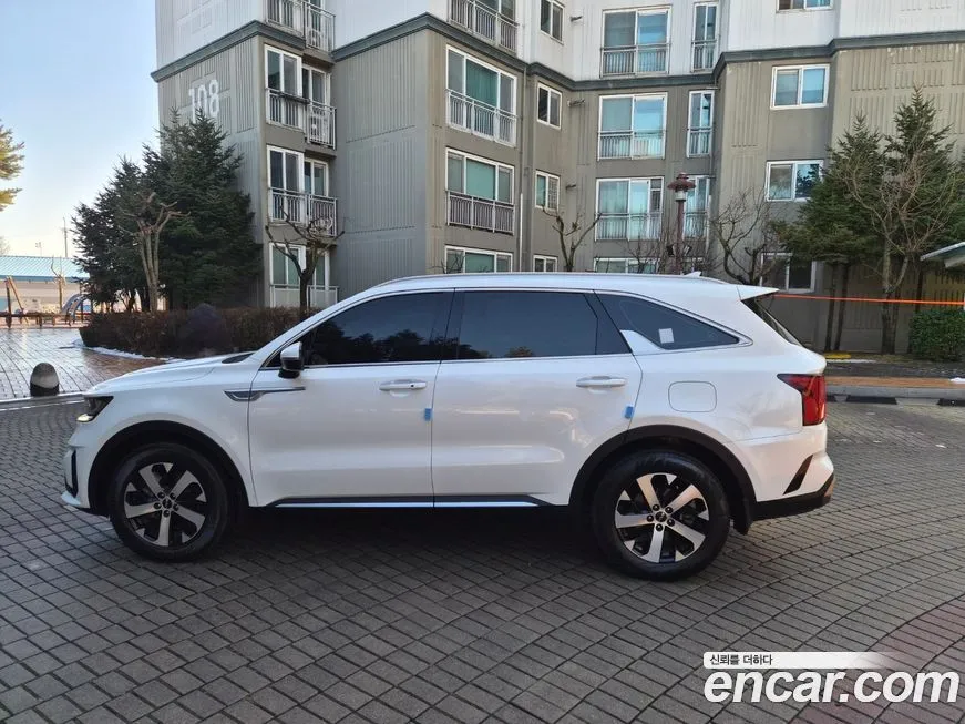 Kia Sorento — фото 8