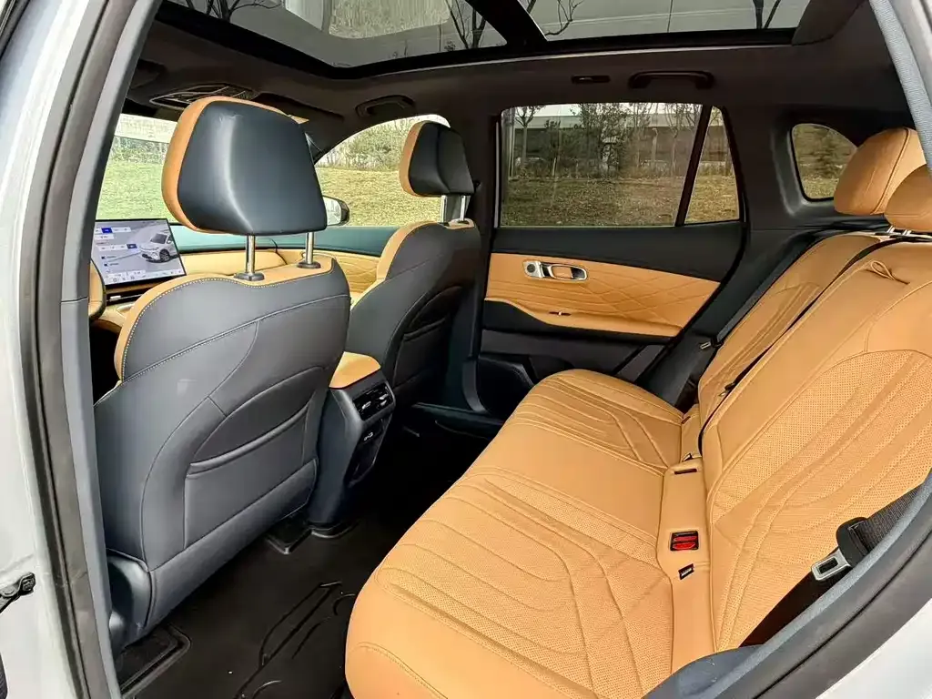 Geely 银河星舰7 2025 из CN, фото 8