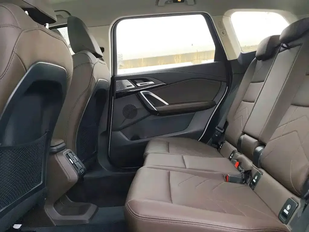 BMW X1 2025 из CN, фото 5