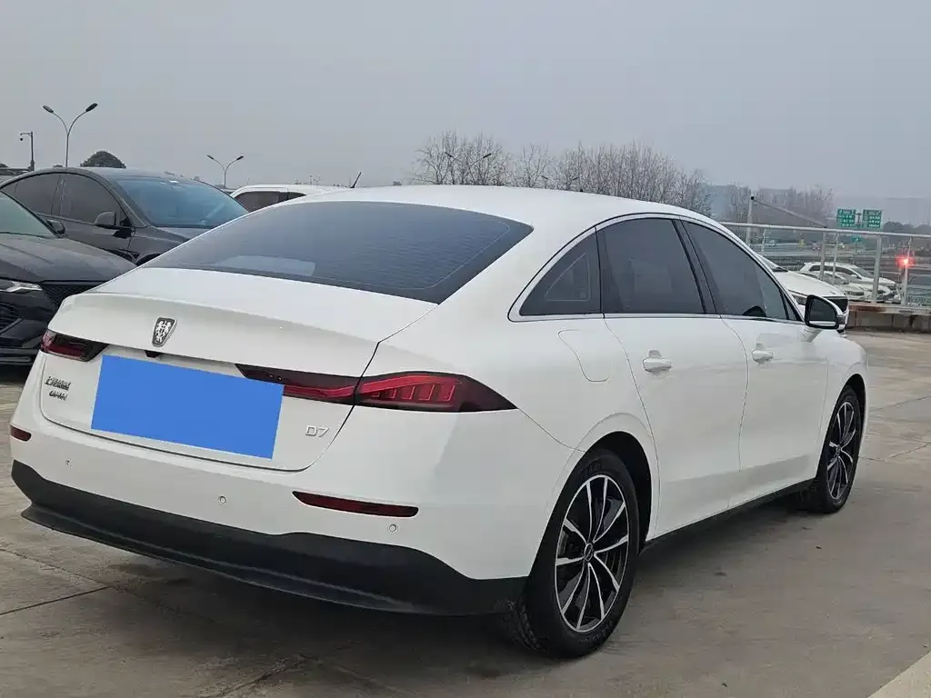 Roewe D7 2025 из CN, фото 5