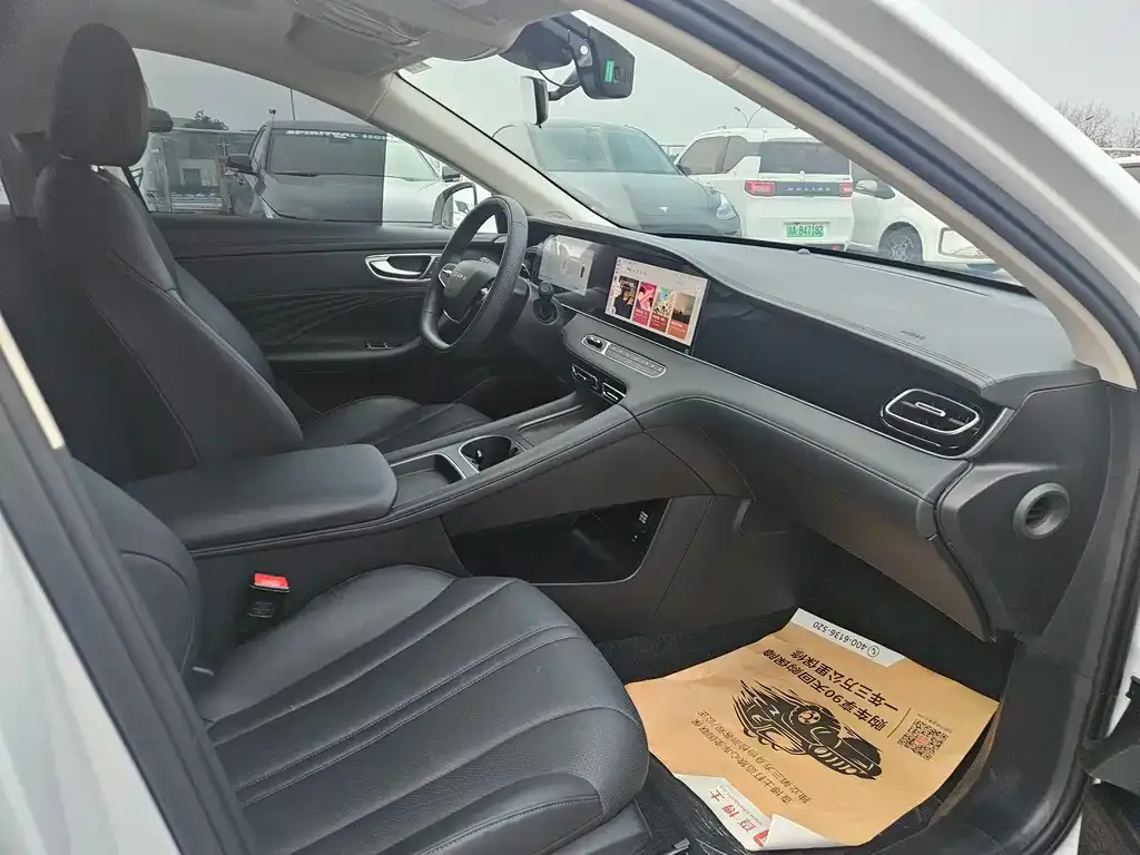 Roewe D7 2025 из CN, фото 4