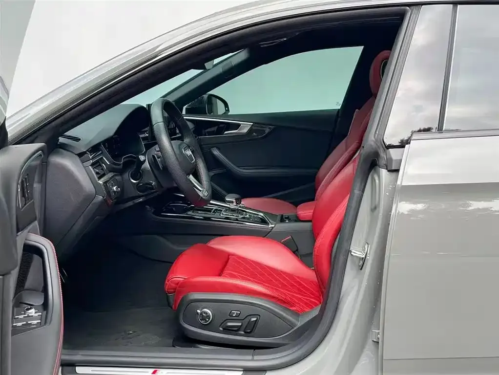 Audi S5 2023 из CN, фото 10