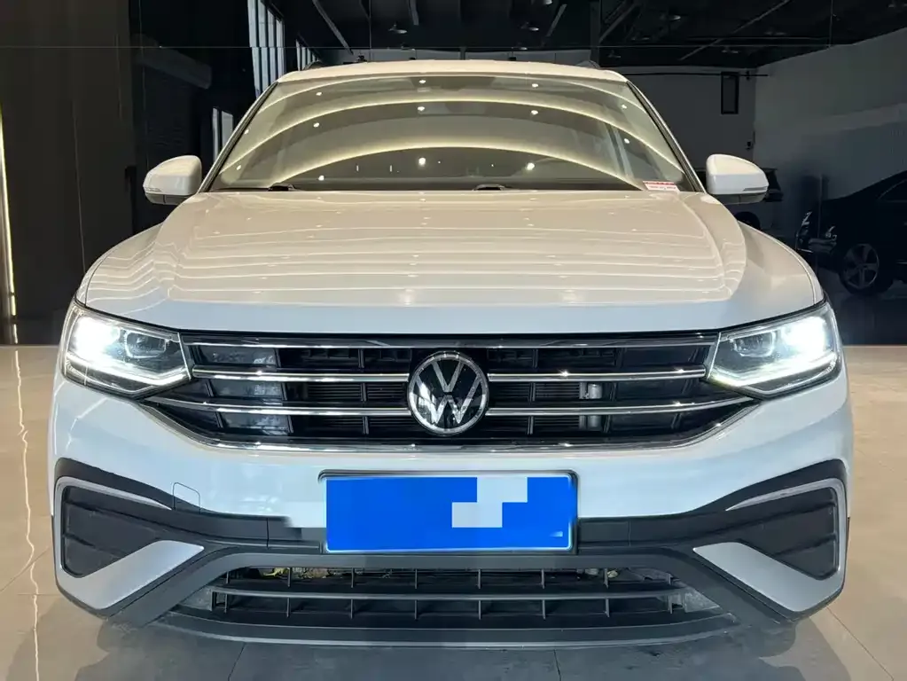 Volkswagen Tiguan L 2022 из CN, фото 5
