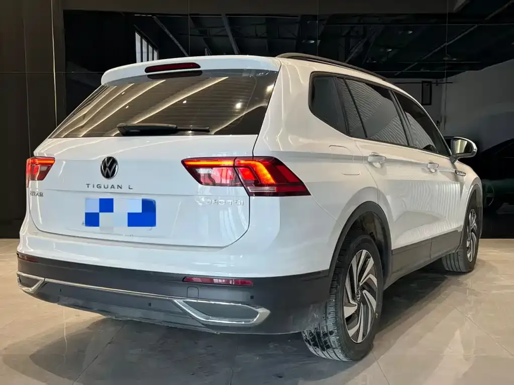 Volkswagen Tiguan L 2022 из CN, фото 8