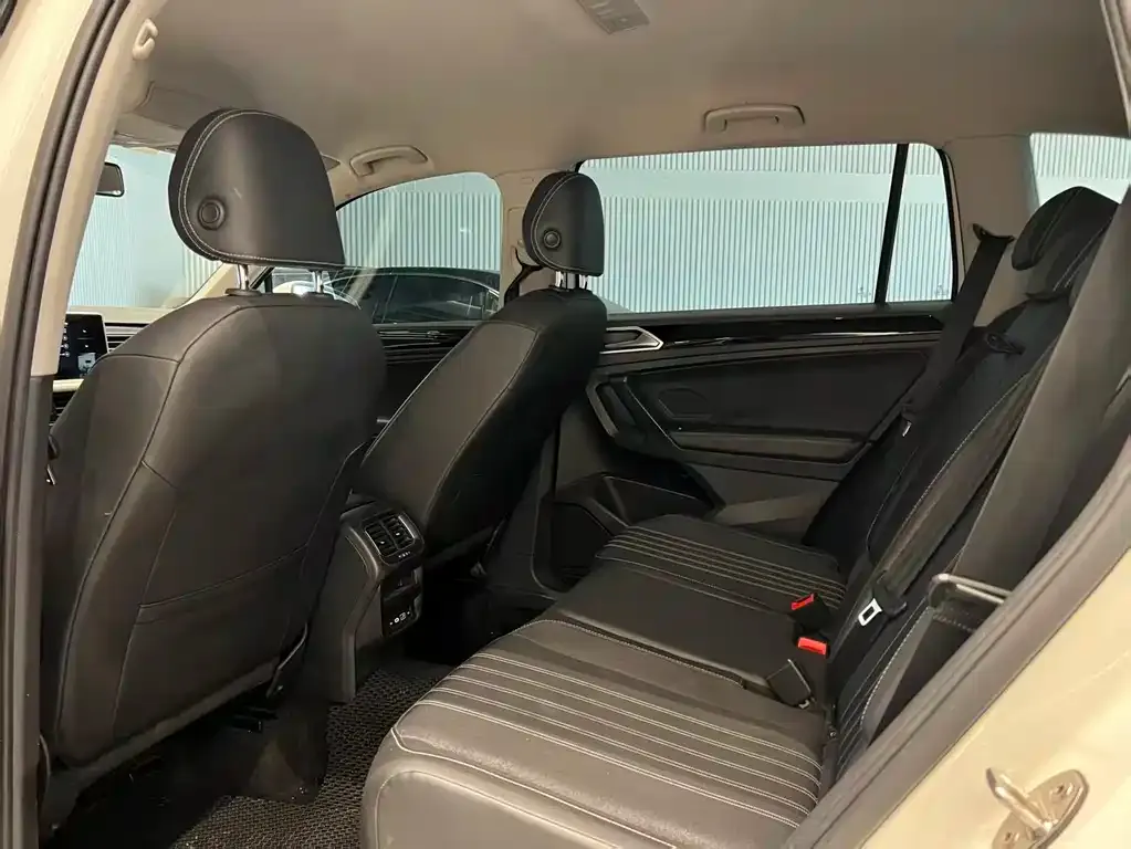 Volkswagen Tiguan L 2022 из CN, фото 9