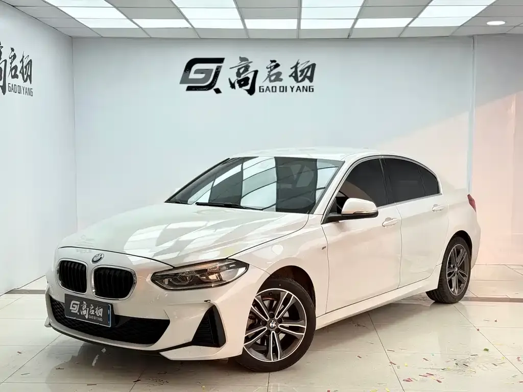 BMW 1 Series 2022 из CN, фото 1