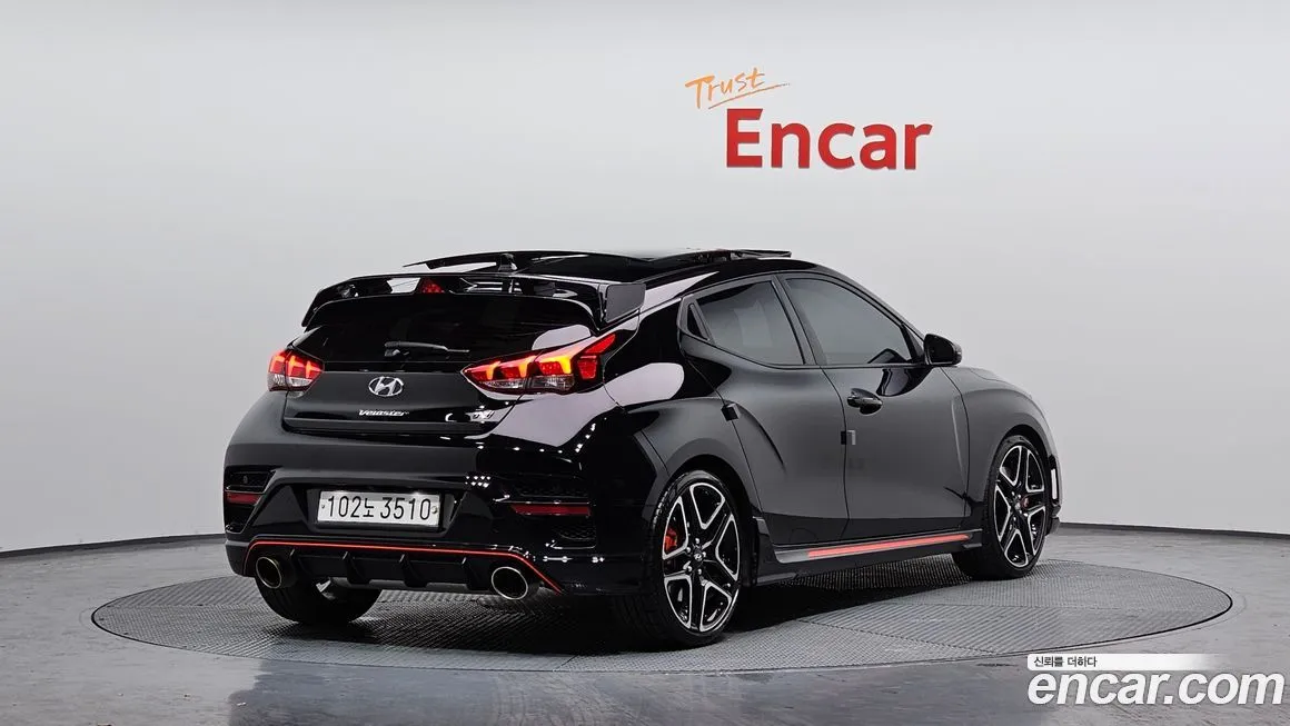 Hyundai Veloster — фото 2
