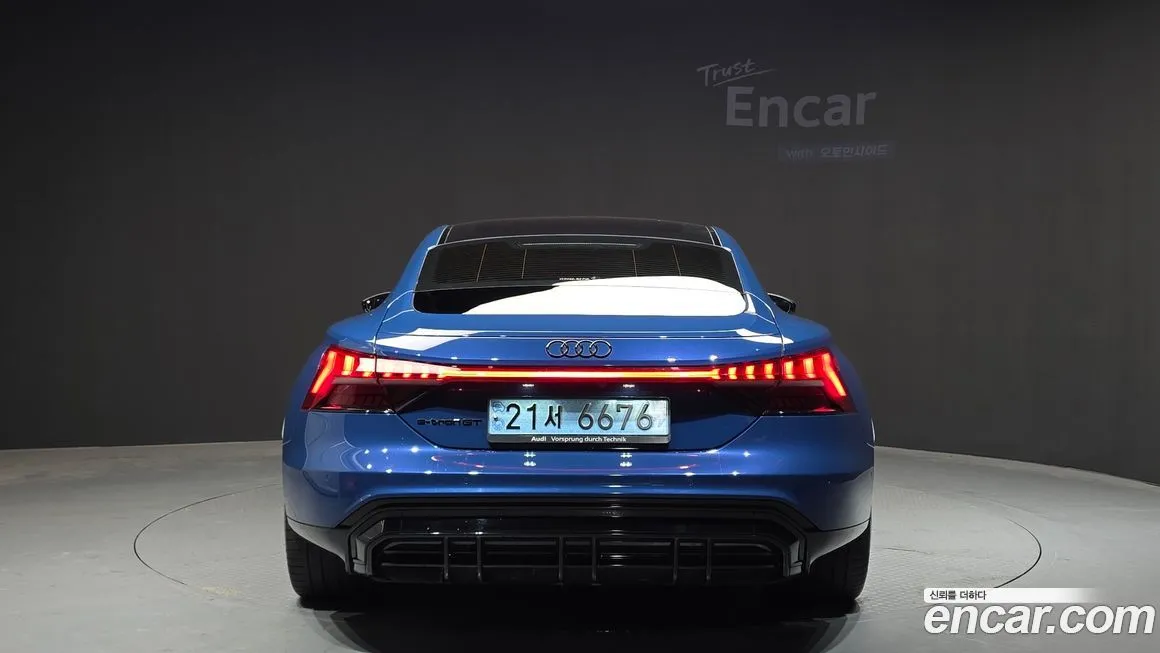 Audi e-tron GT 2022 из KR, фото 7