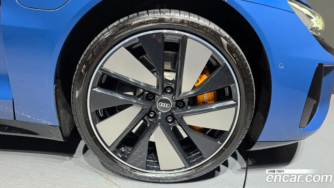 Audi e-tron GT 2022 из KR, фото 8