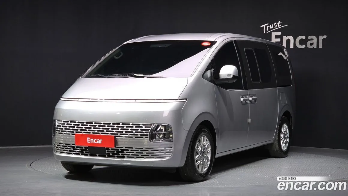 Hyundai Staria 2025 из KR, фото 1