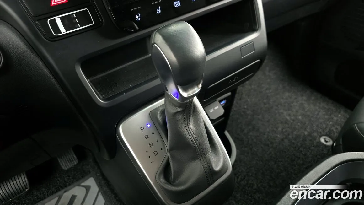 Hyundai Staria 2025 из KR, фото 4