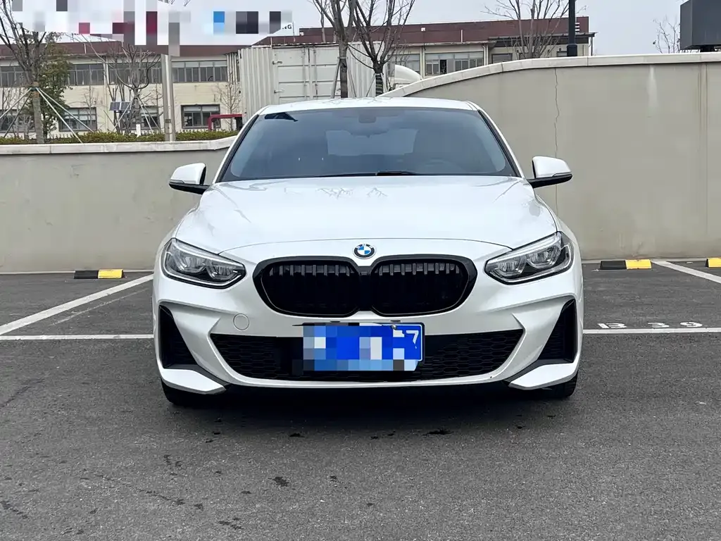 BMW 1 Series 2021 из CN, фото 4