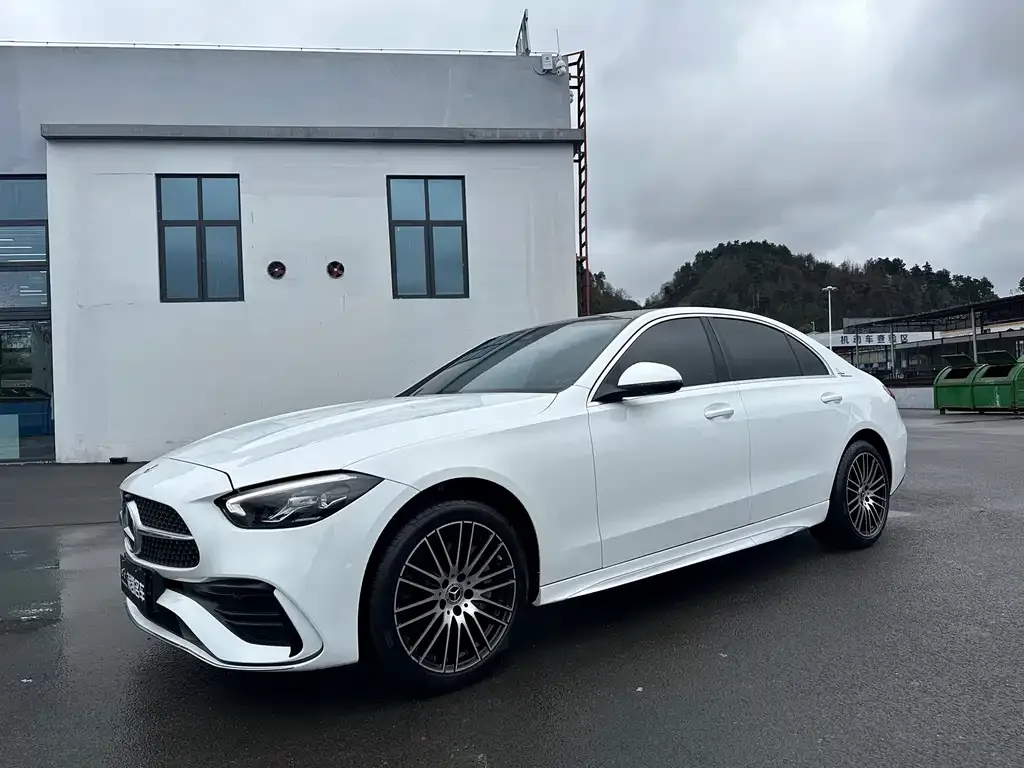 Mercedes-Benz C-Class — фото 1