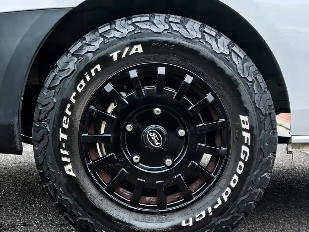 Ford Transit 2023 из CN, фото 9