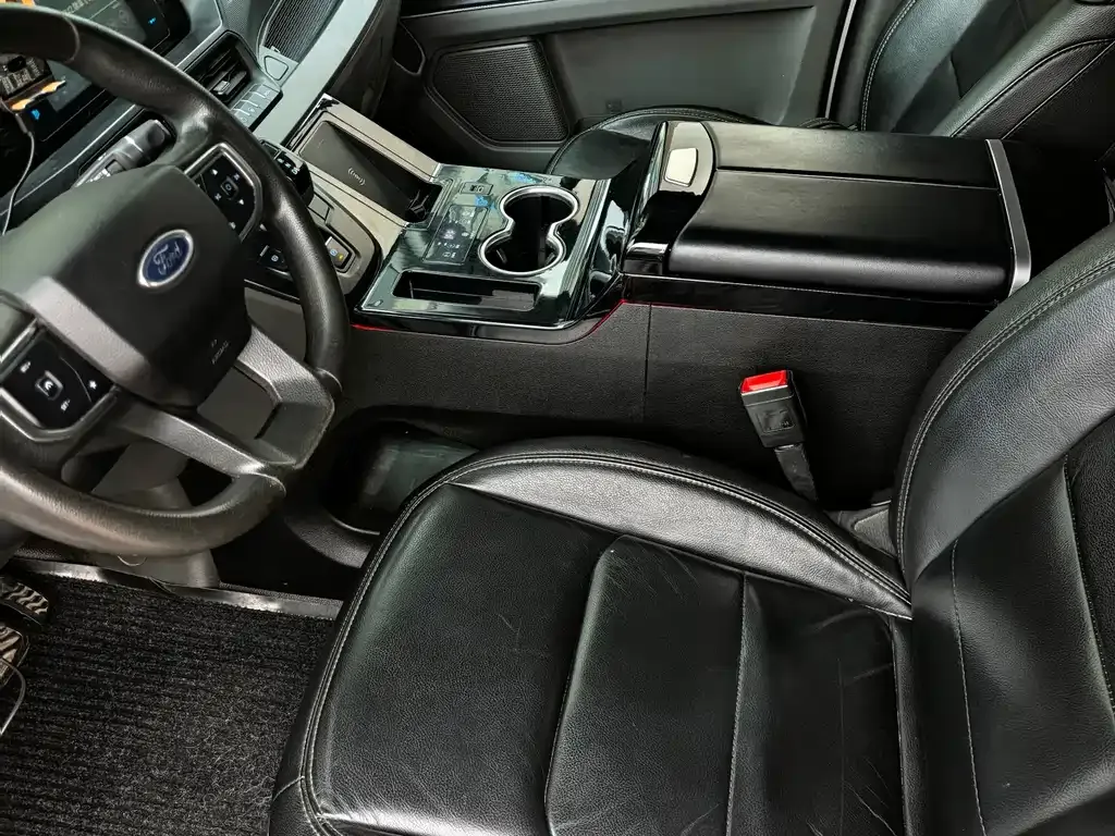 Ford Transit 2023 из CN, фото 7