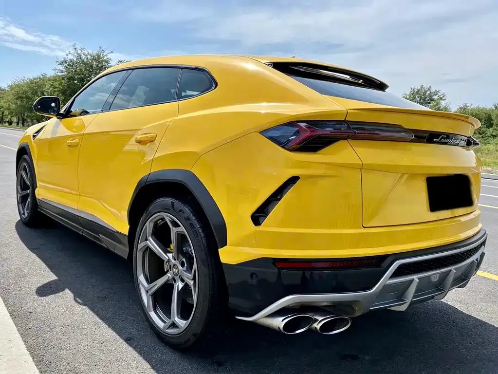 Lamborghini Urus — фото 7