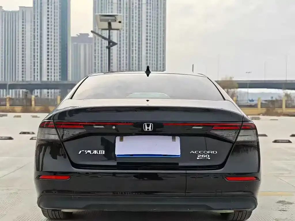 Honda Accord — фото 2