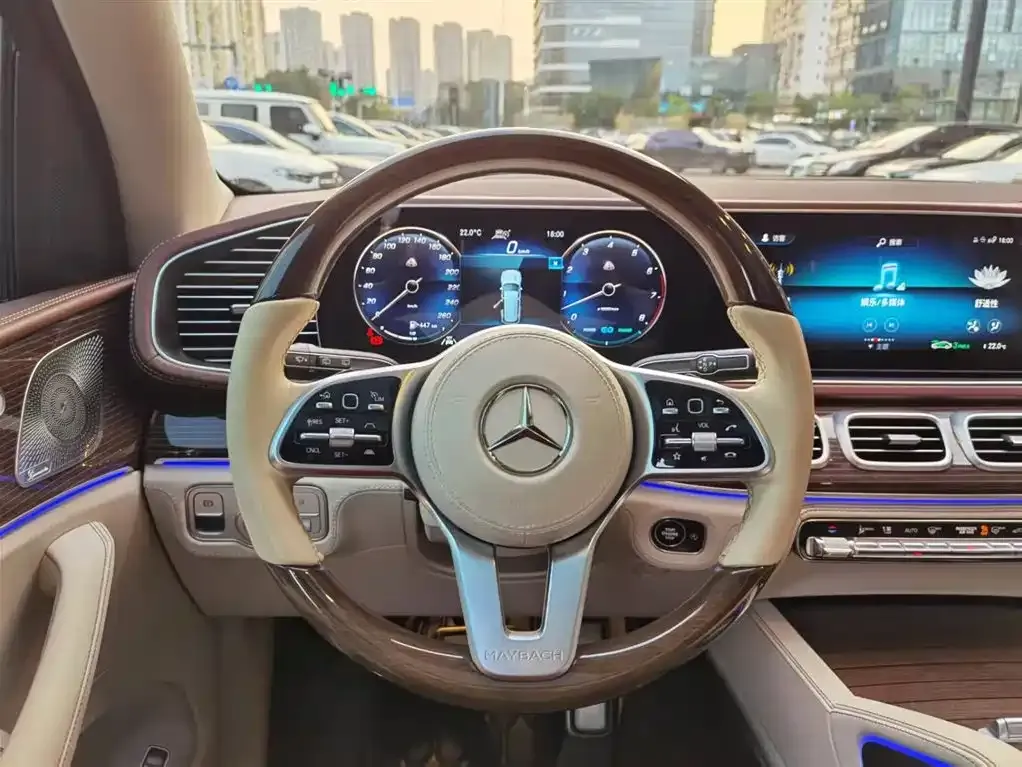 Mercedes-Benz GLS — фото 5