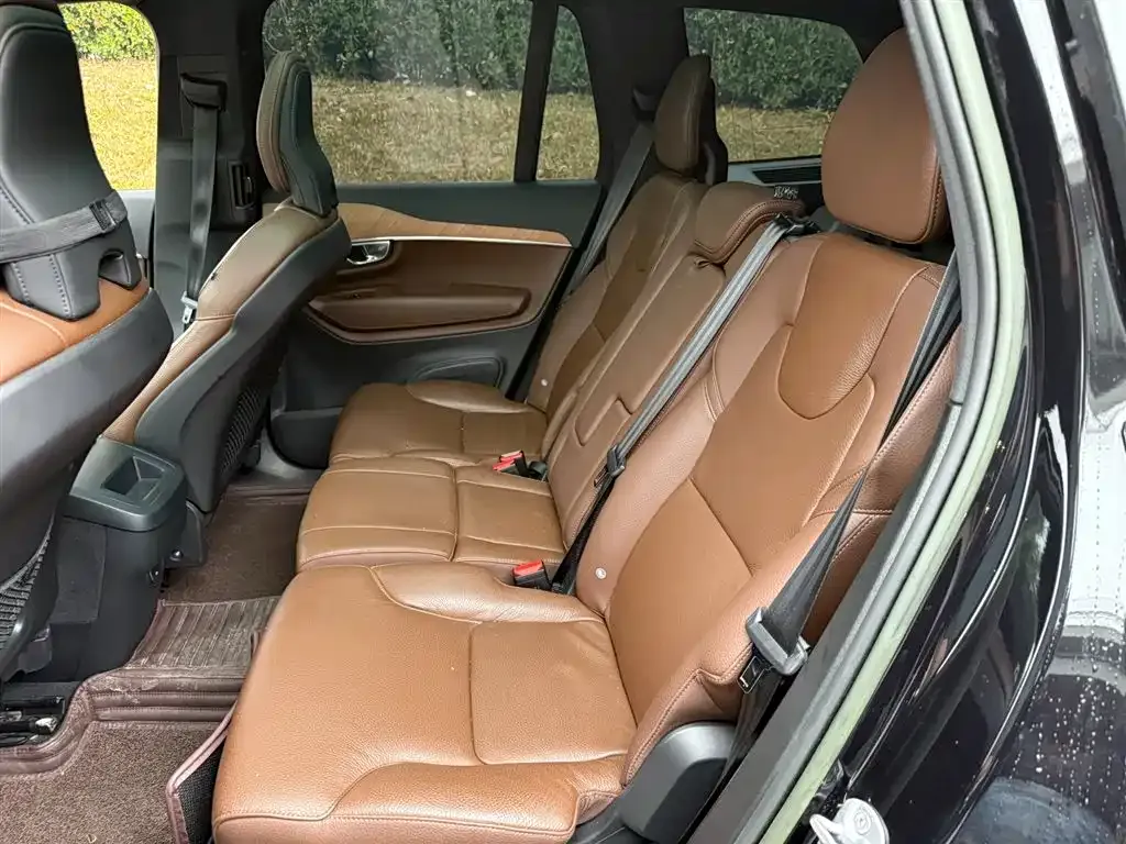 Volvo XC90 — фото 2