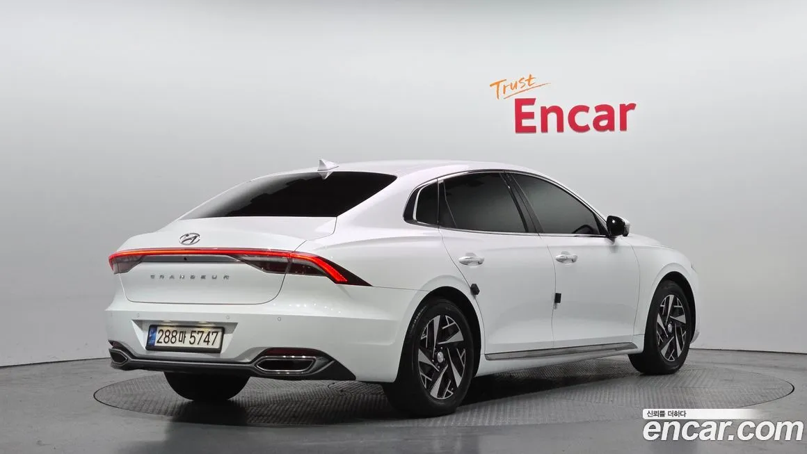 Hyundai Grandeur 2022 из KR, фото 6