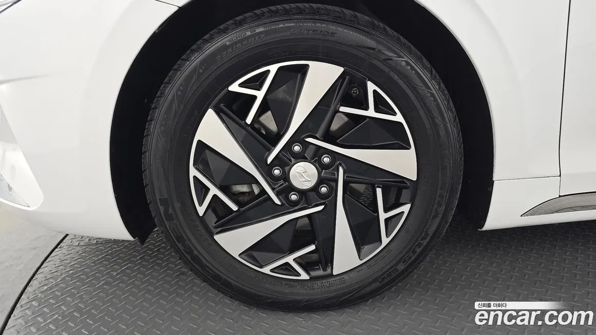 Hyundai Grandeur 2022 из KR, фото 2