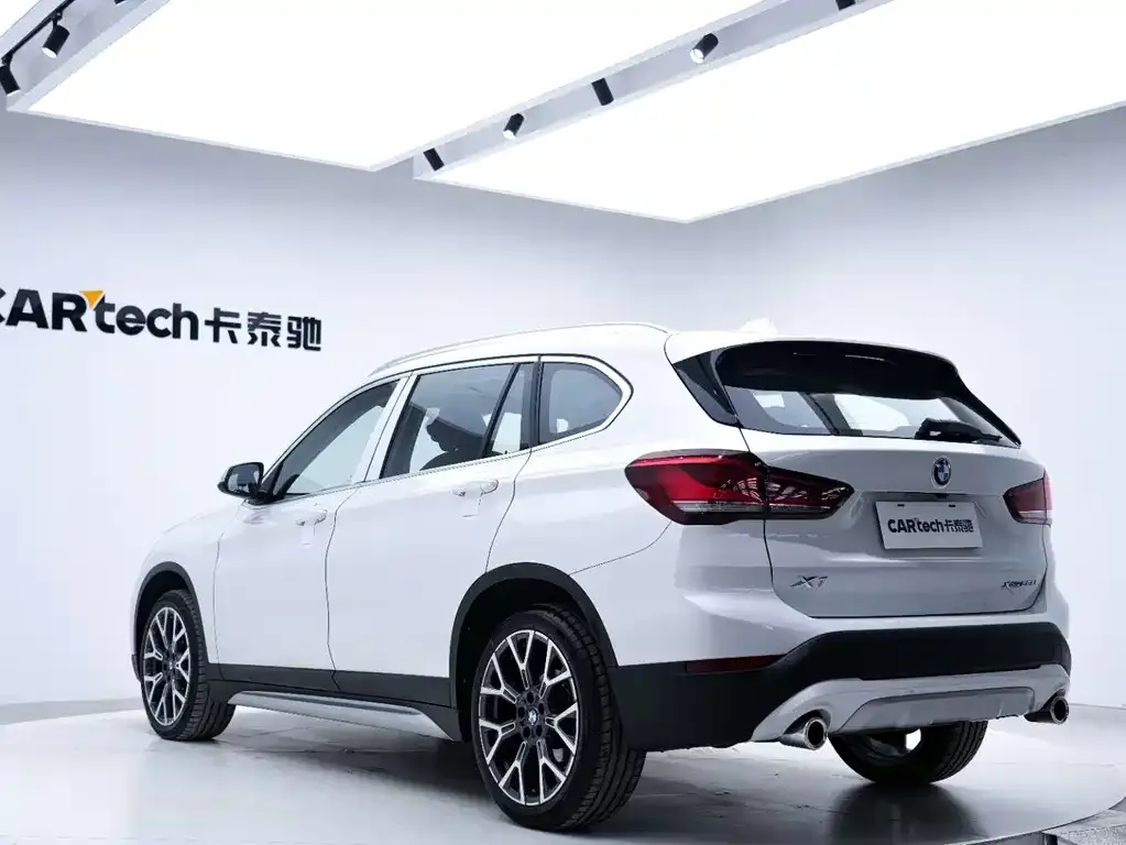 BMW X1 — фото 10