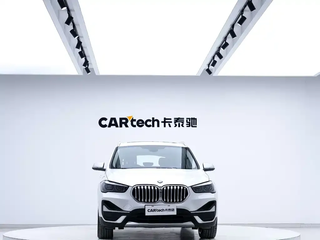 BMW X1 — фото 3