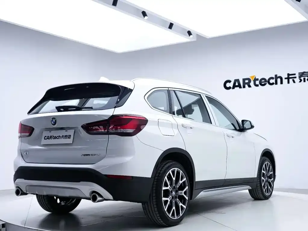 BMW X1 — фото 7