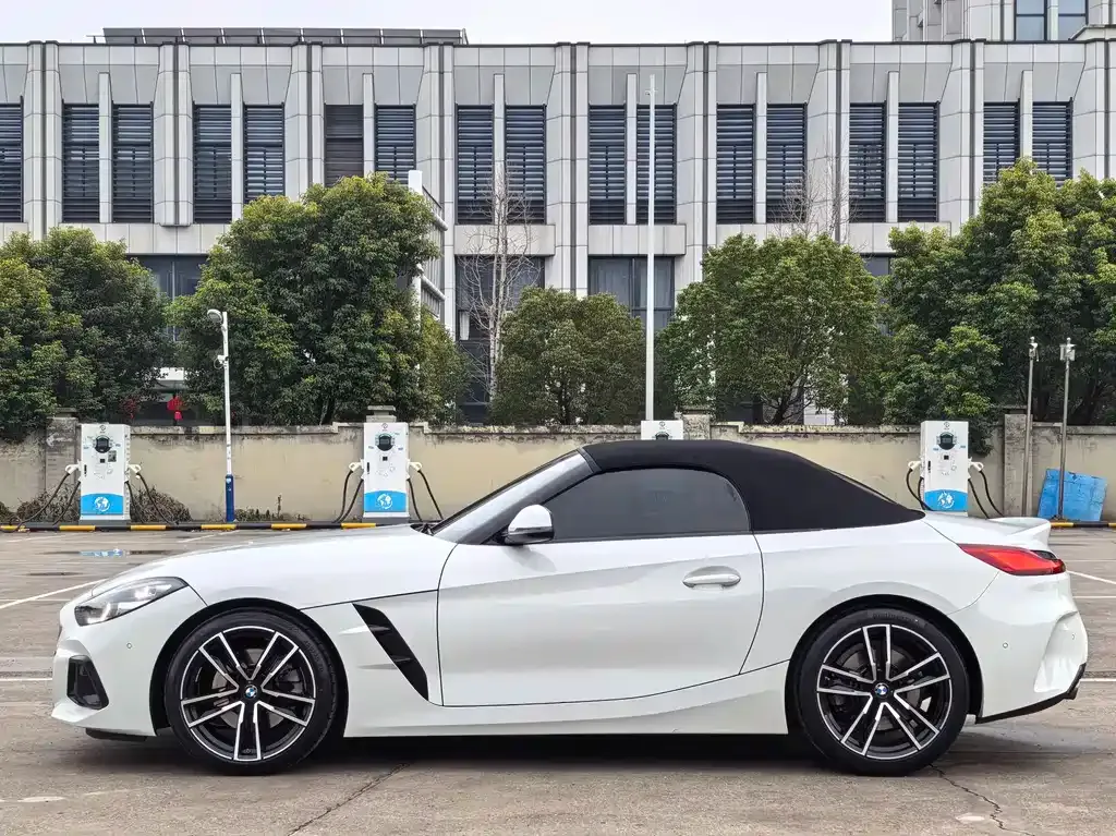 BMW Z4 2023 из CN, фото 9