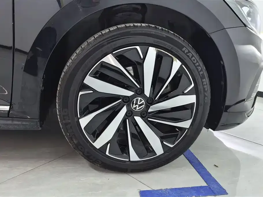 Volkswagen Passat — фото 6