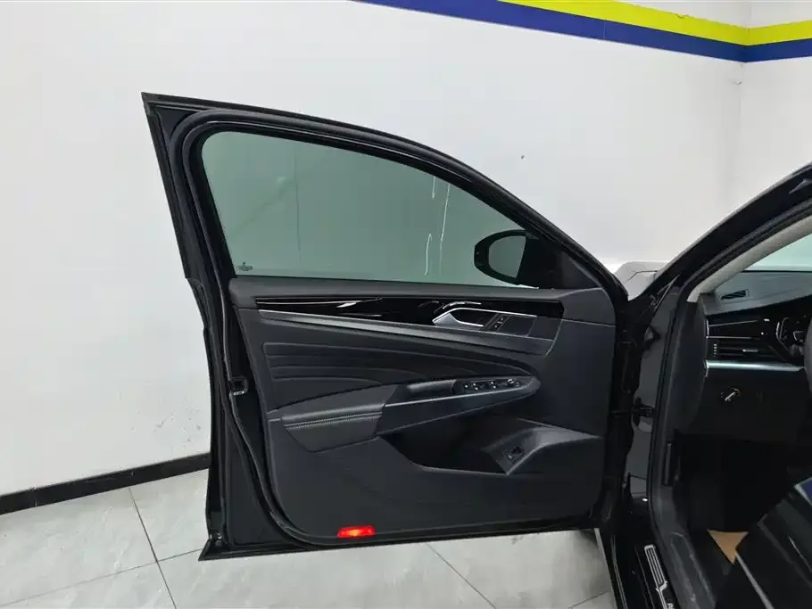 Volkswagen Passat — фото 9