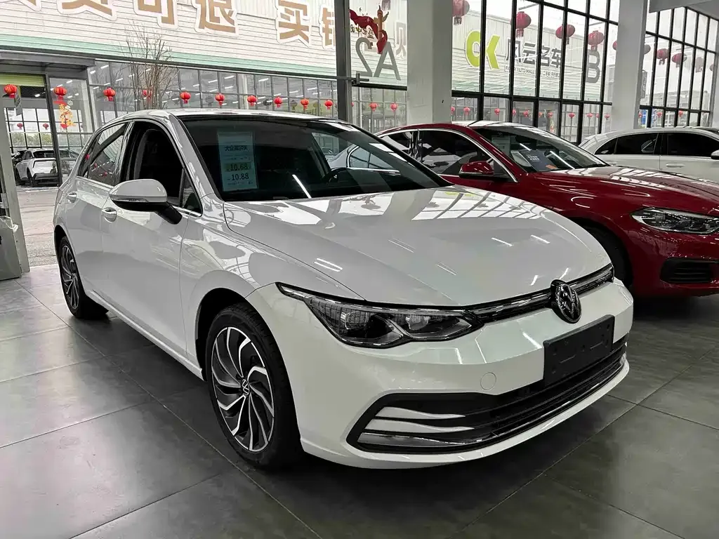 Volkswagen Golf 2024 из CN, фото 6