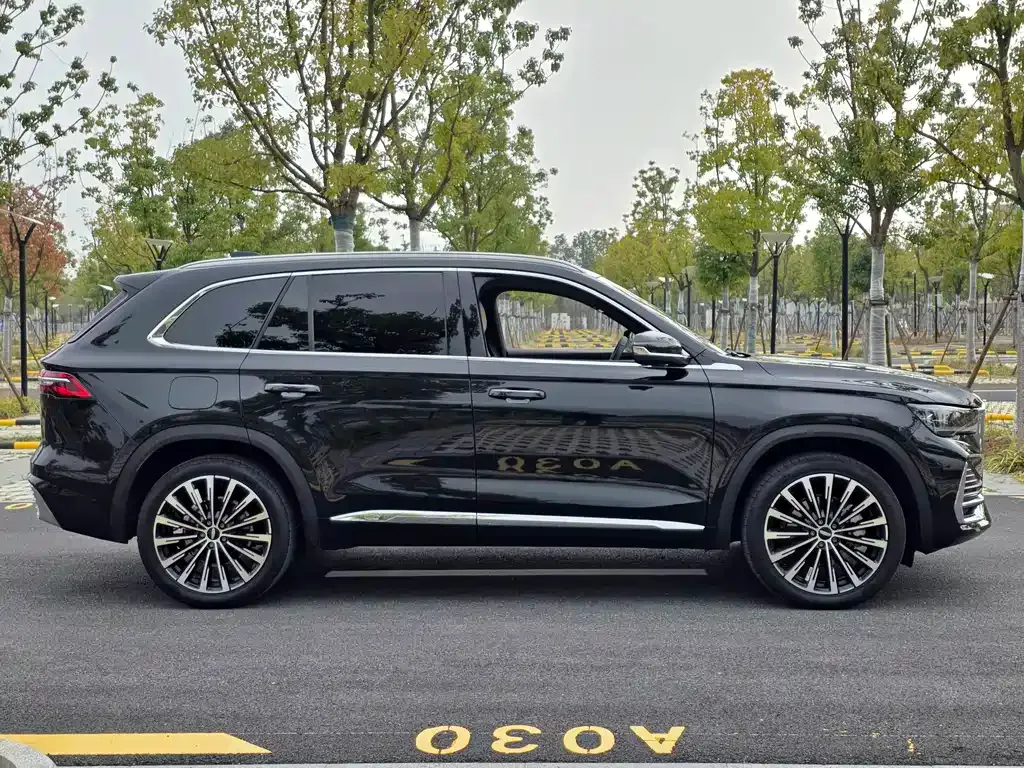 Geely Xingyue L — фото 4