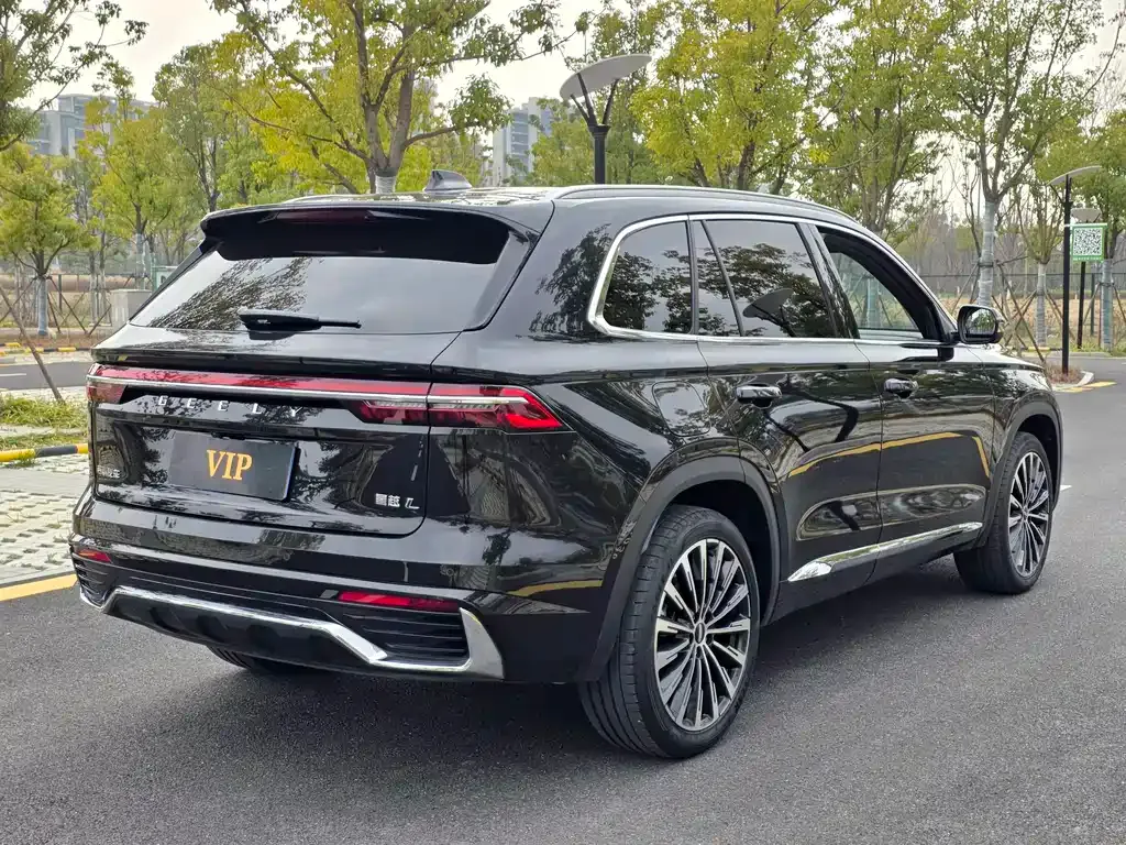 Geely Xingyue L — фото 10