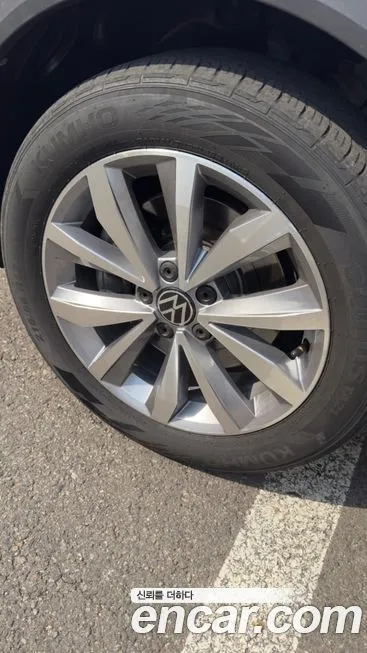 Volkswagen T-Roc 2021 из KR, фото 2