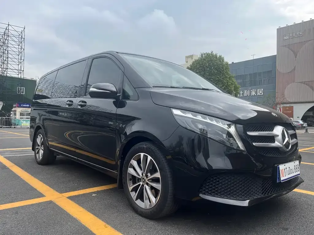 Mercedes-Benz V-Class 2024 из CN, фото 5
