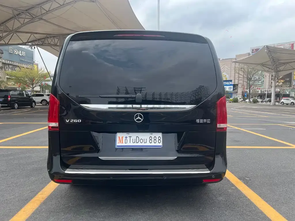 Mercedes-Benz V-Class 2024 из CN, фото 7