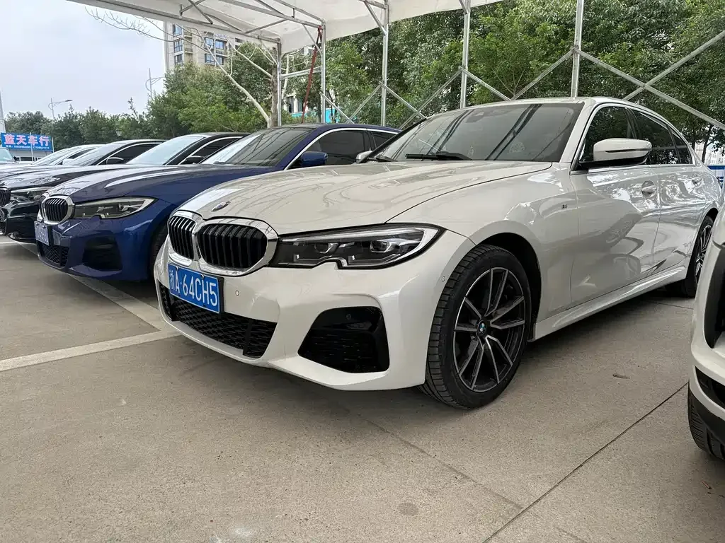 BMW 3 Series — фото 1