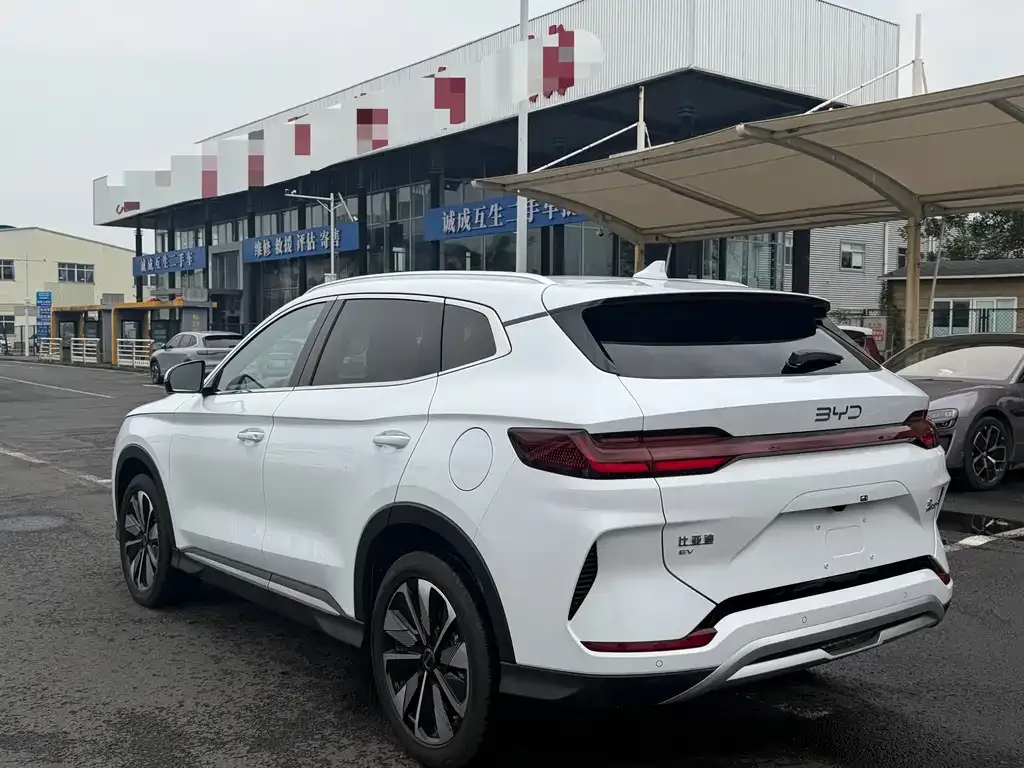 BYD PLUS New Energy — фото 3