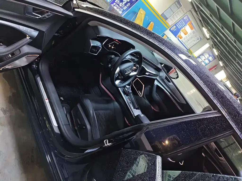 Audi A7L 2025 из CN, фото 3