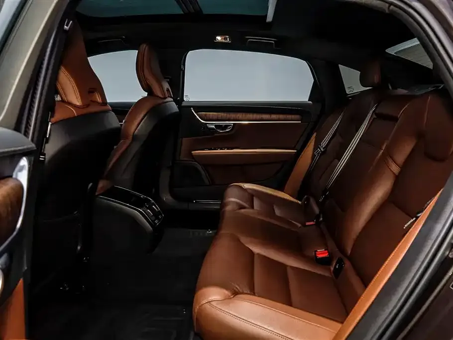 Volvo S90 2021 из CN, фото 5